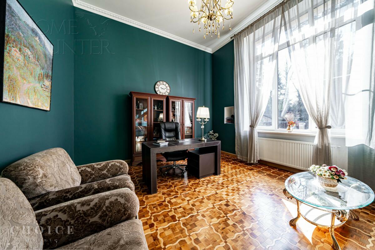2-этажный коттедж 1 065 м² с отделкой