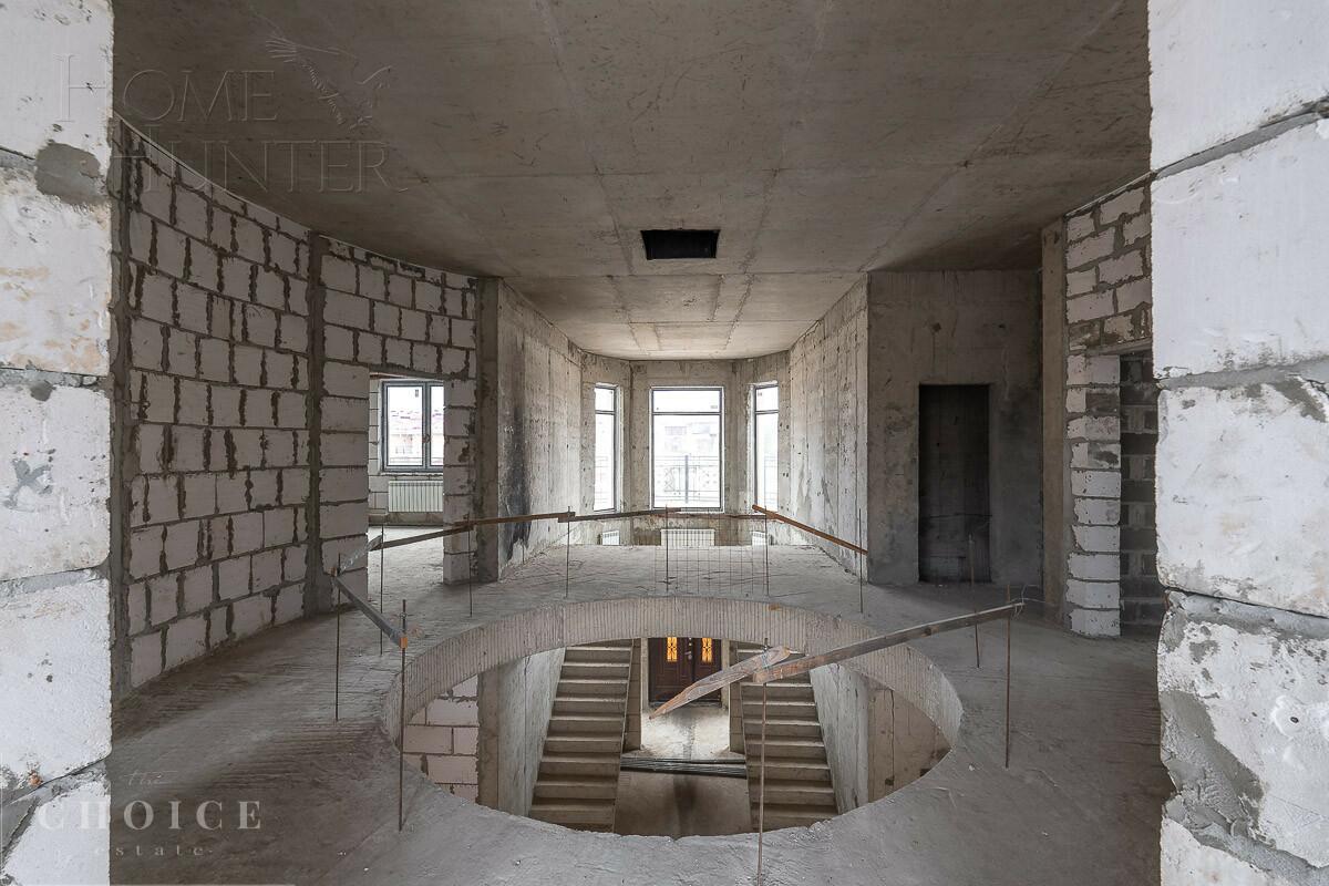 2-этажный коттедж 855 м² без отделки