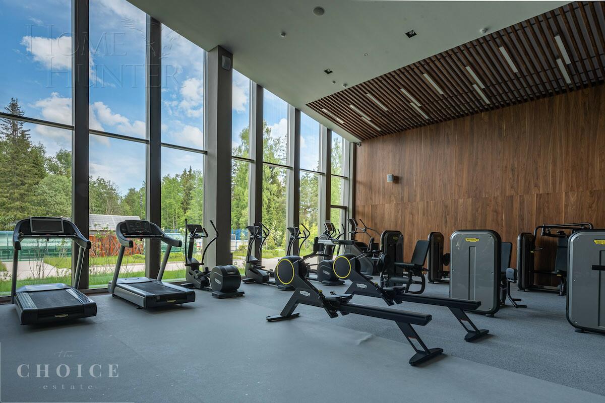 2-этажный коттедж 550 м² с отделкой