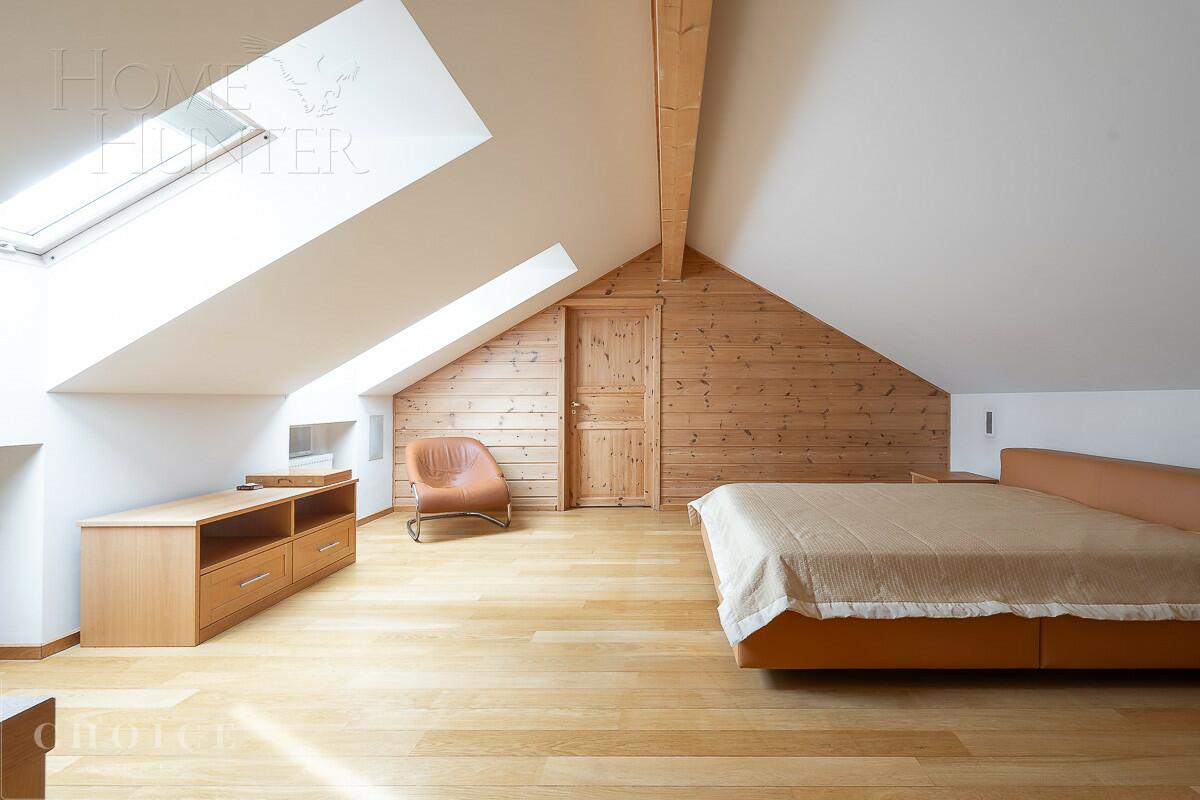 2-этажный коттедж 1 300 м² с отделкой