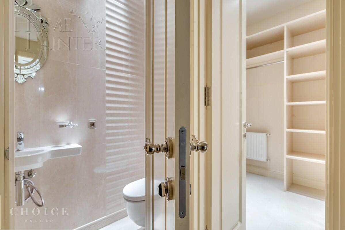 3-этажный таунхаус 340 м² с отделкой