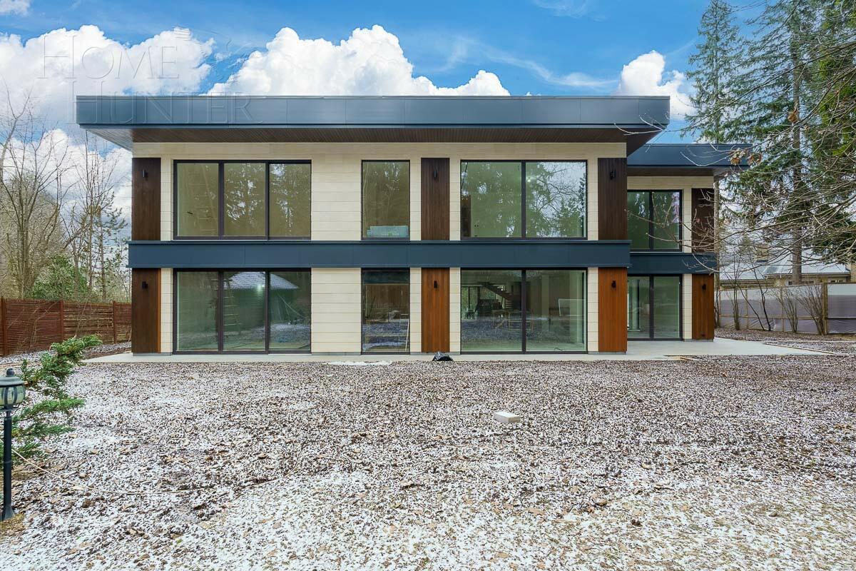 2-этажный коттедж 1 596 м² без отделки