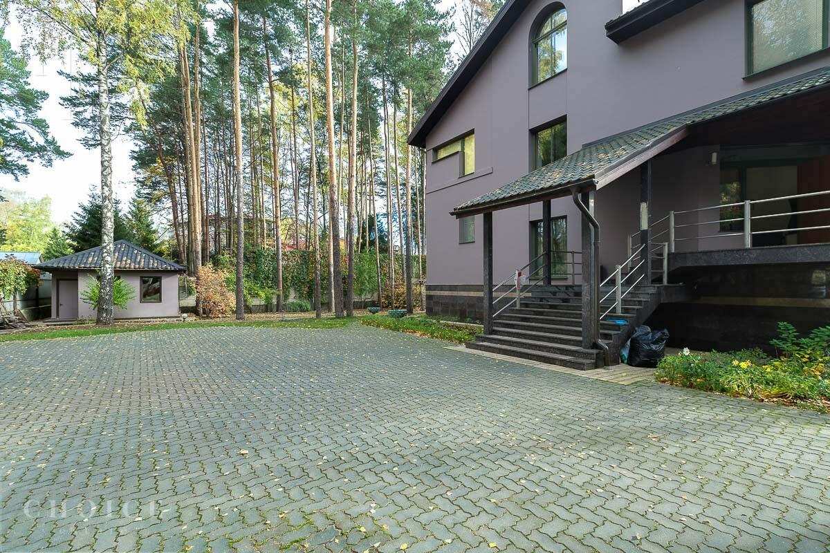 2-этажный коттедж 600 м² с отделкой