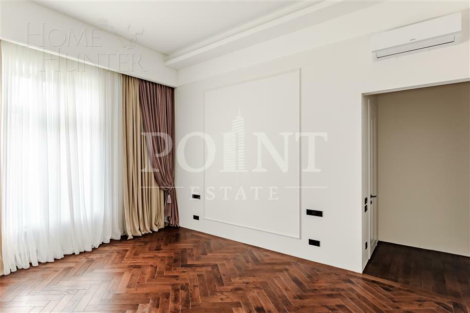 1-этажный коттедж 990 м² с отделкой