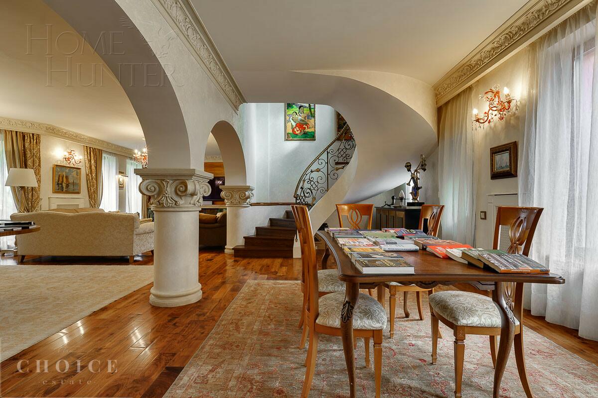 2-этажный коттедж 726 м² с отделкой