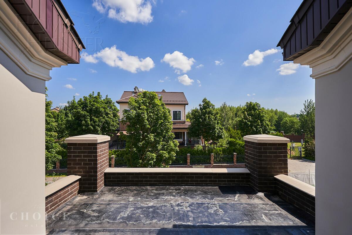 2-этажный коттедж 699 м² без отделки