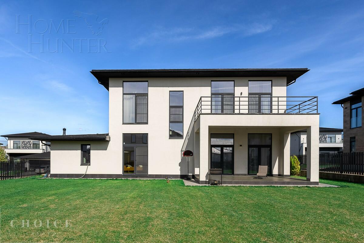 2-этажный коттедж 260 м² с отделкой