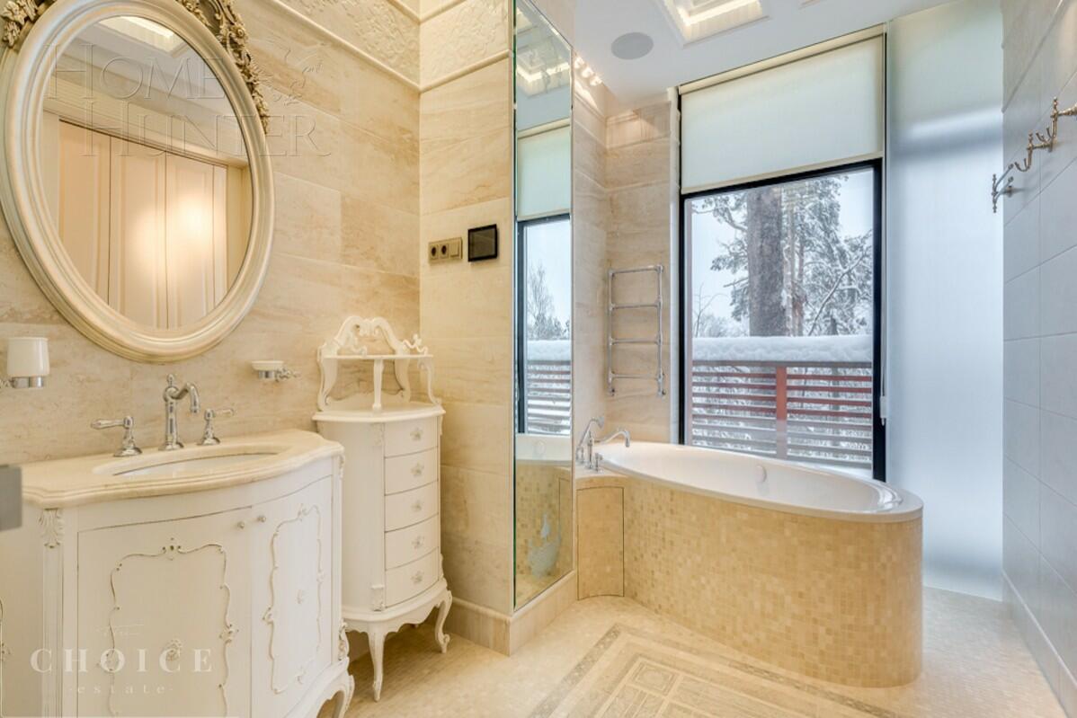 3-этажный таунхаус 340 м² с отделкой