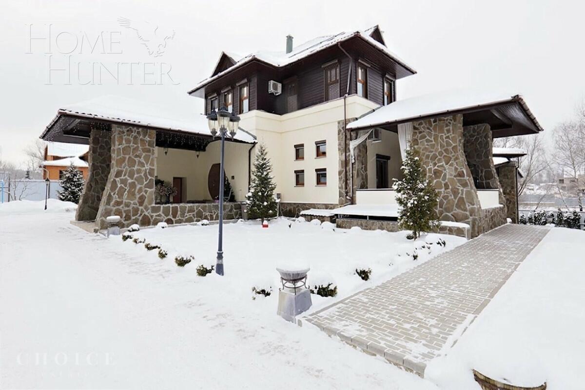 2-этажный коттедж 1 140 м² с отделкой