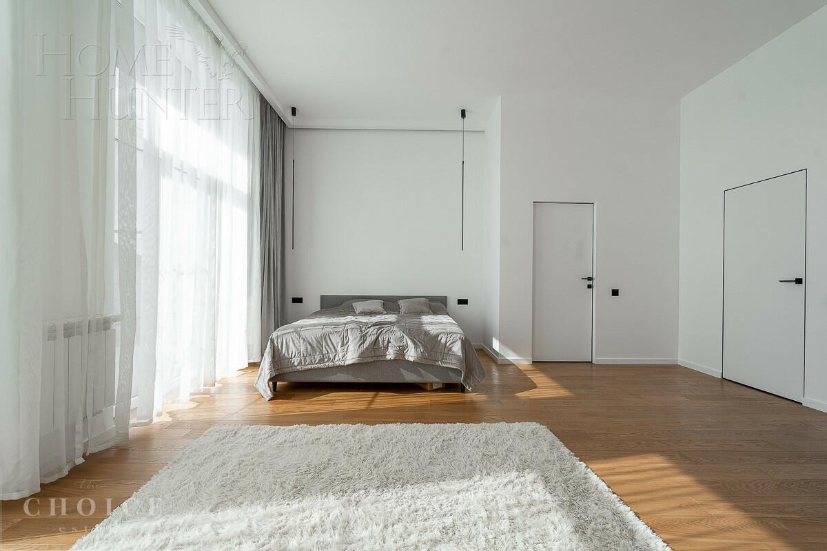 2-этажный коттедж 260 м² с отделкой