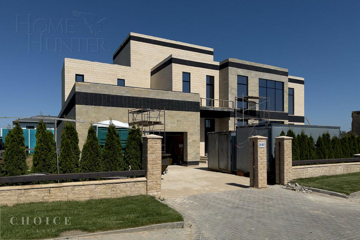 2-этажный коттедж 830 м² без отделки