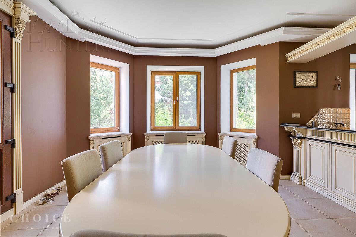 2-этажный коттедж 800 м² с отделкой