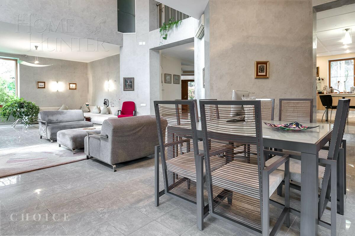 2-этажный коттедж 600 м² с отделкой