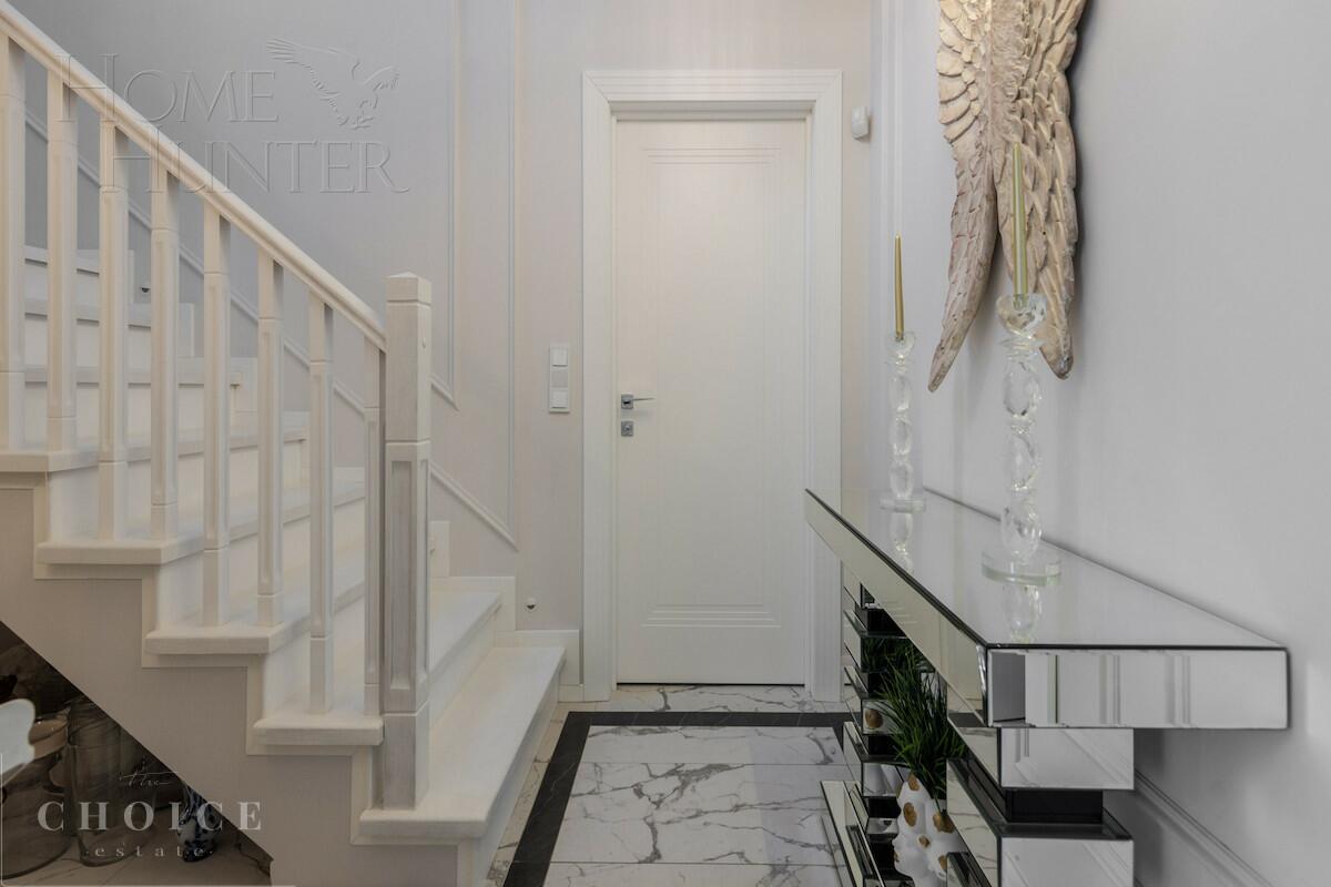2-этажный коттедж 470 м² с отделкой
