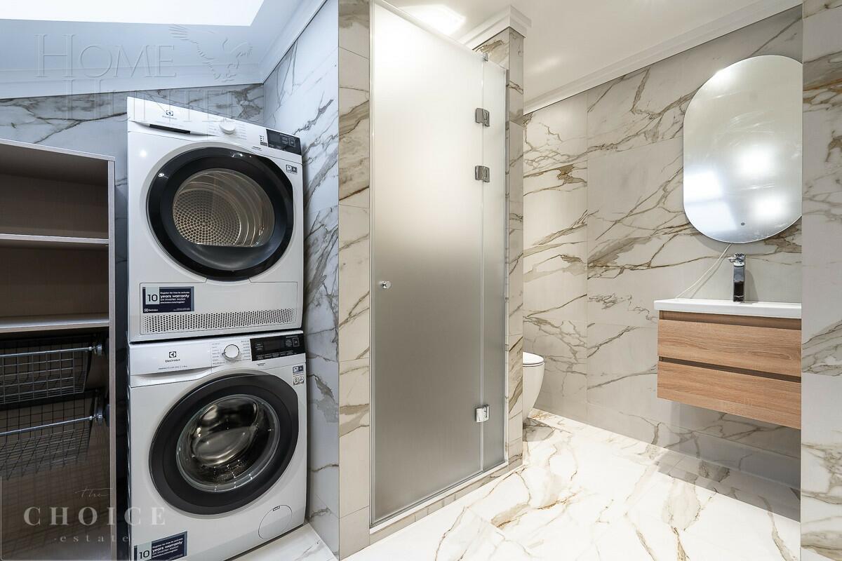 3-этажный таунхаус 271 м² с отделкой