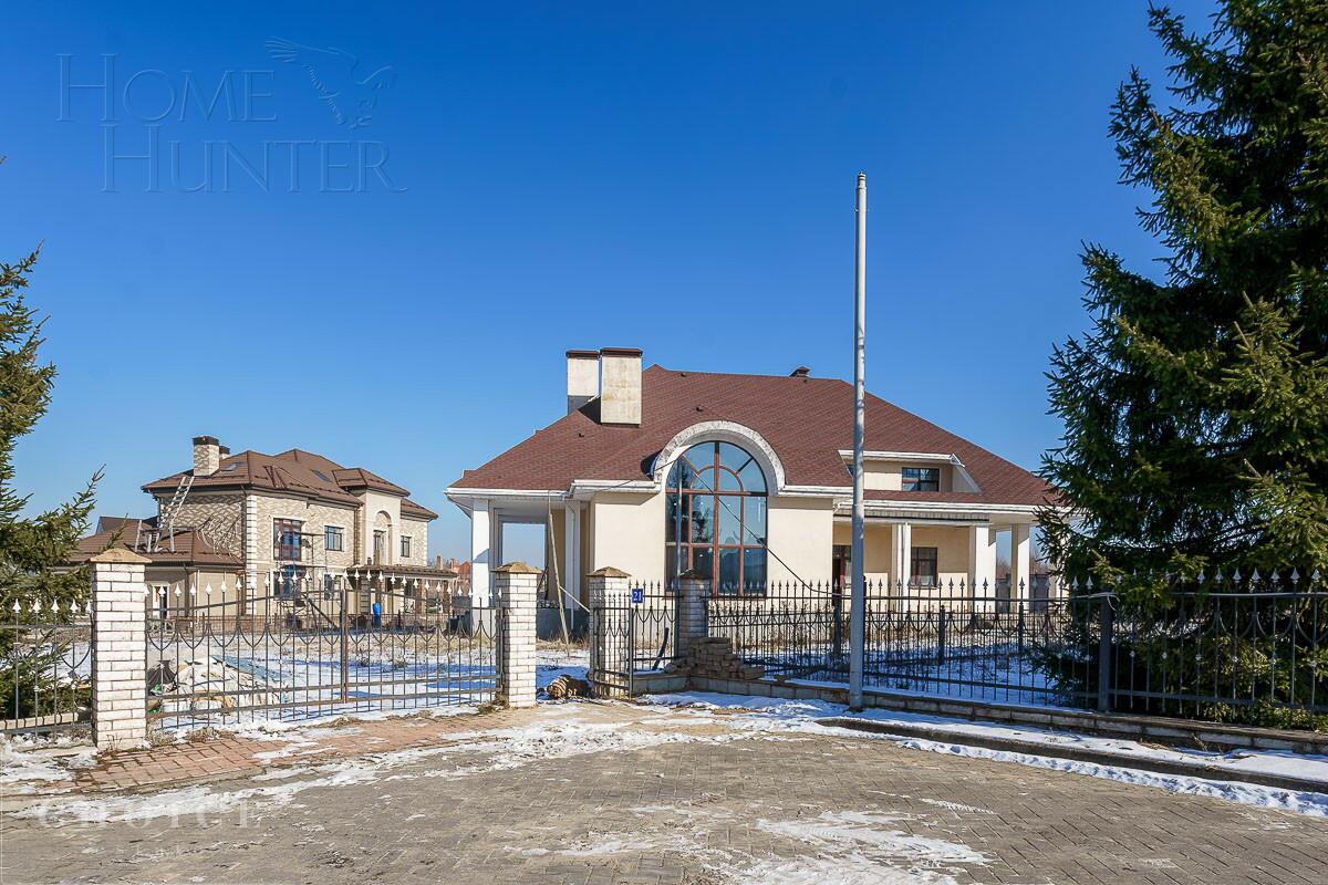 2-этажный коттедж 550 м² без отделки