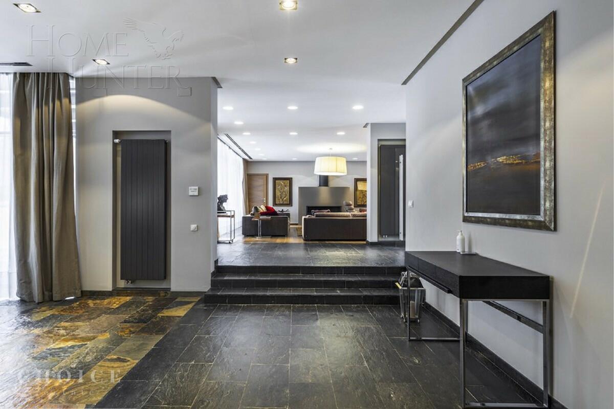 2-этажный коттедж 640 м² с отделкой