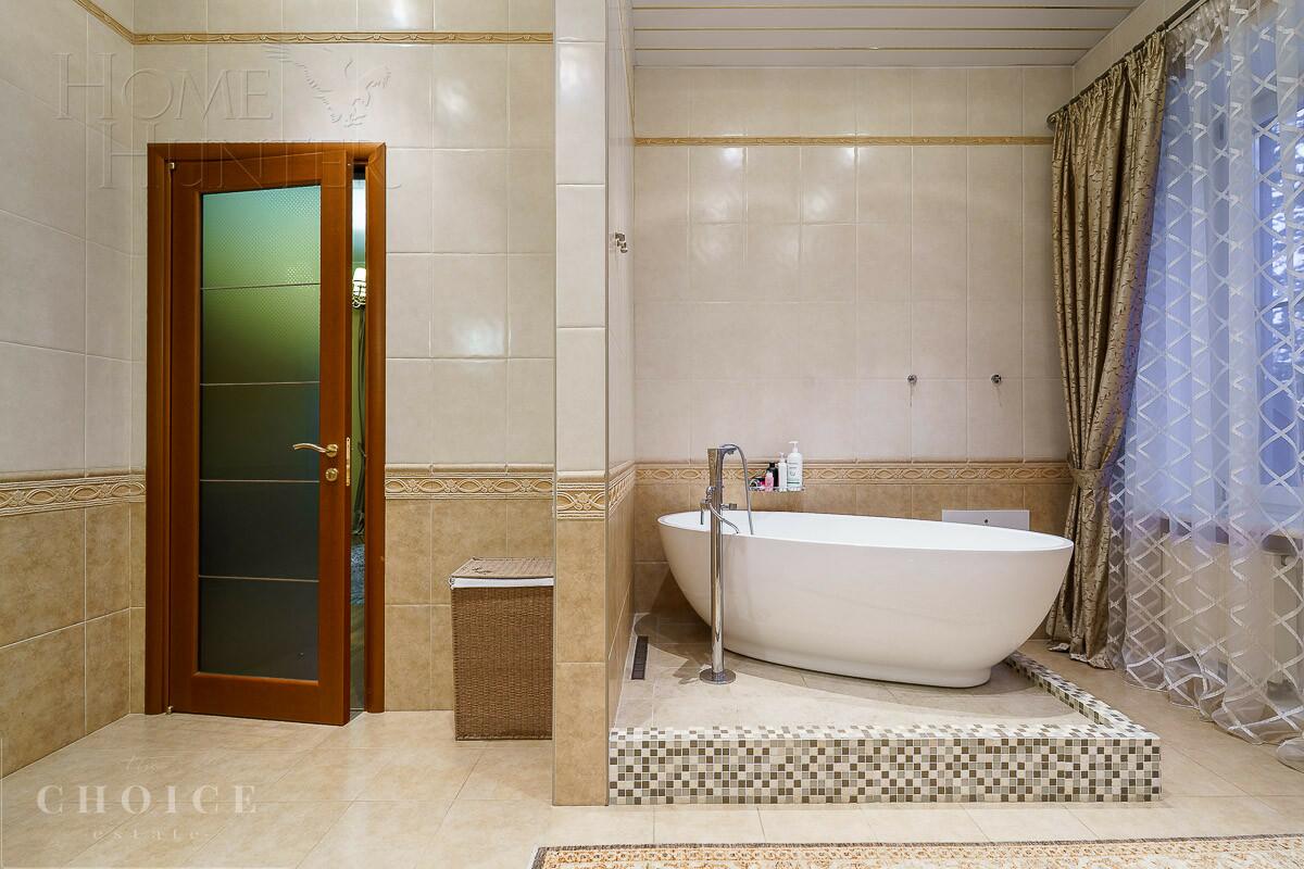 2-этажный коттедж 730 м² с отделкой