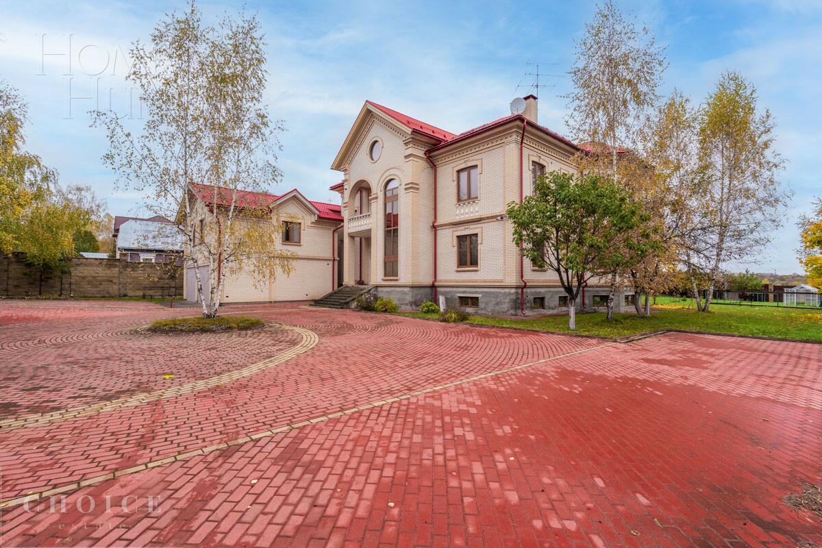 2-этажный коттедж 750 м² с отделкой