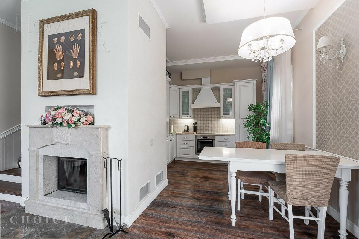 3-этажный таунхаус 230 м² с отделкой