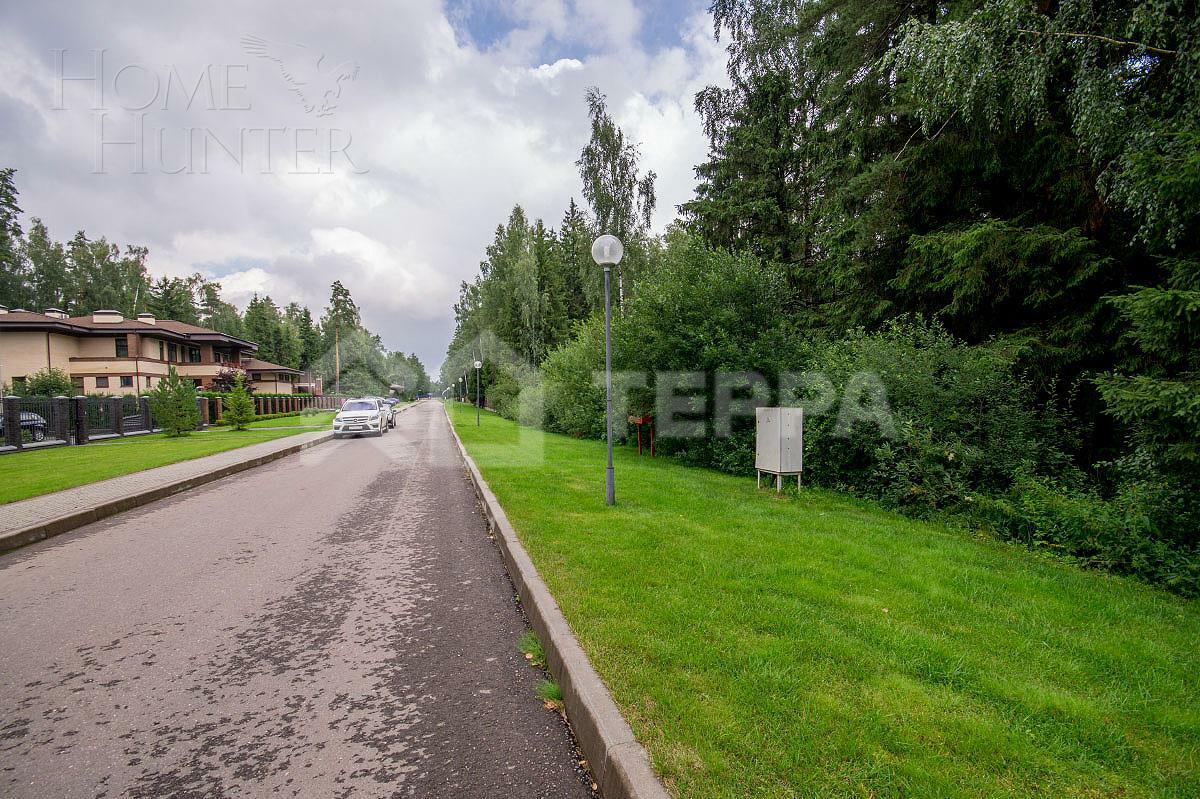 Участок 49.8 сот. в охраняемом поселке