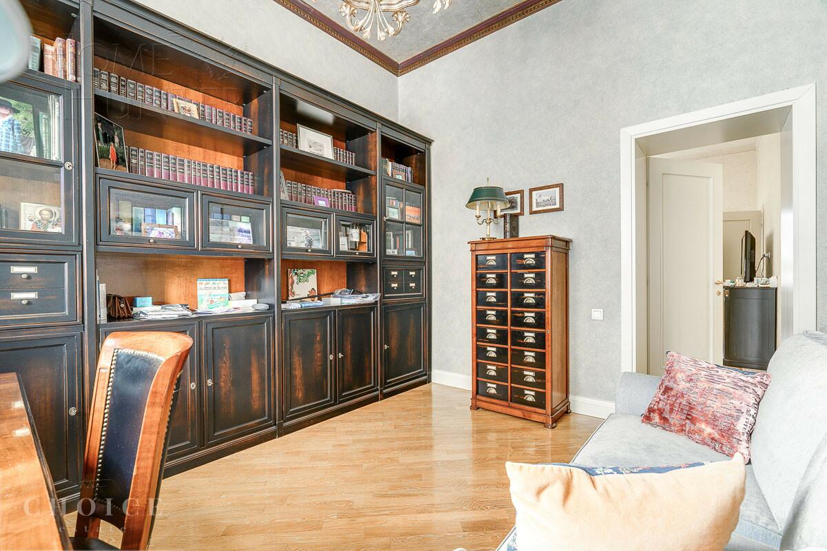 2-этажный коттедж 400 м² с отделкой