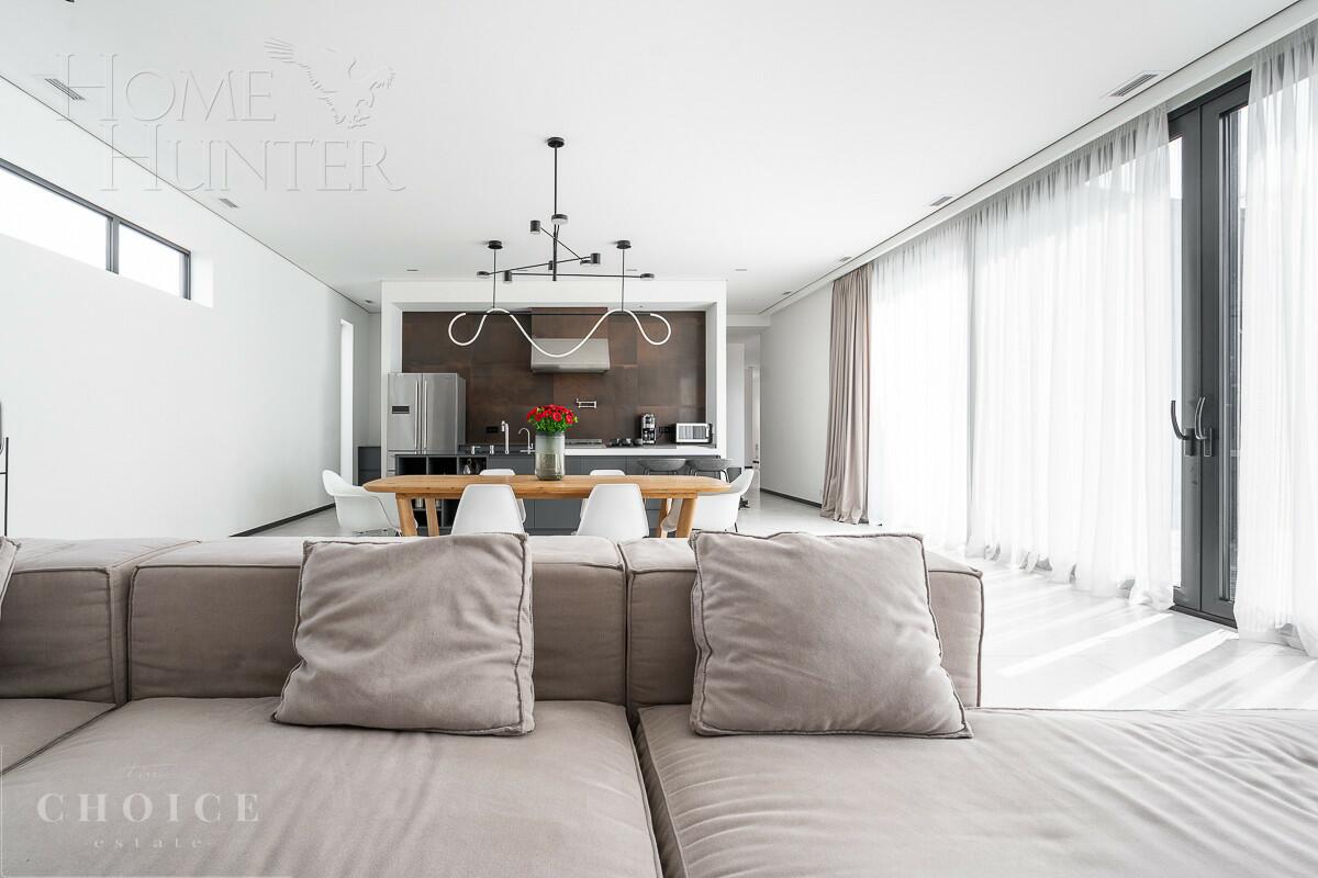 1-этажный коттедж 310 м² с отделкой