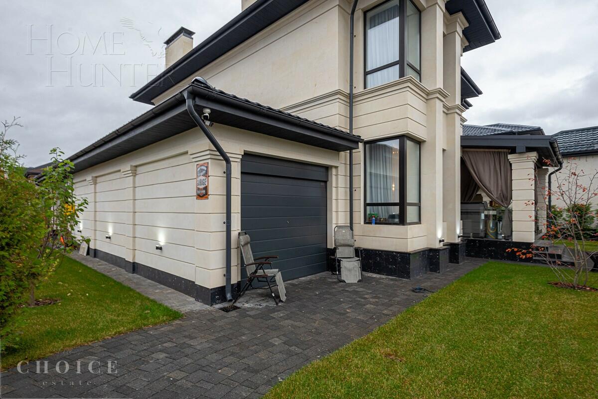 2-этажный коттедж 275 м² с отделкой