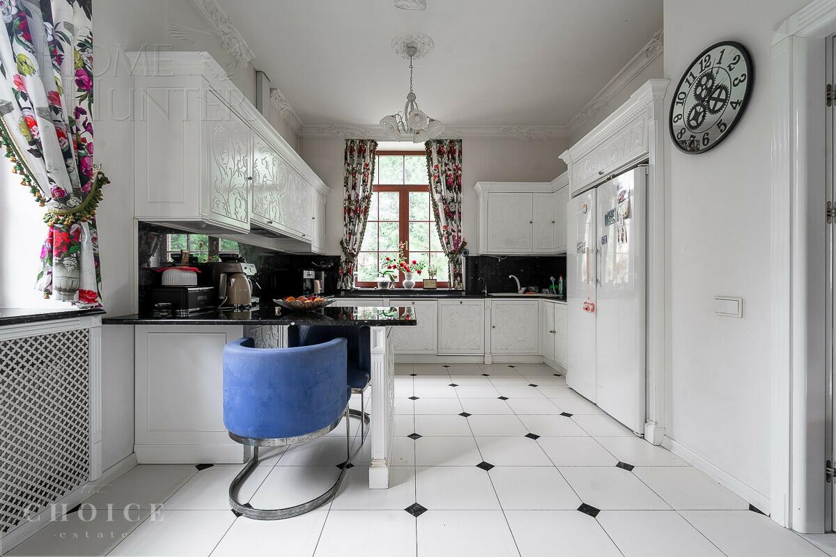 2-этажный коттедж 621.4 м² с отделкой