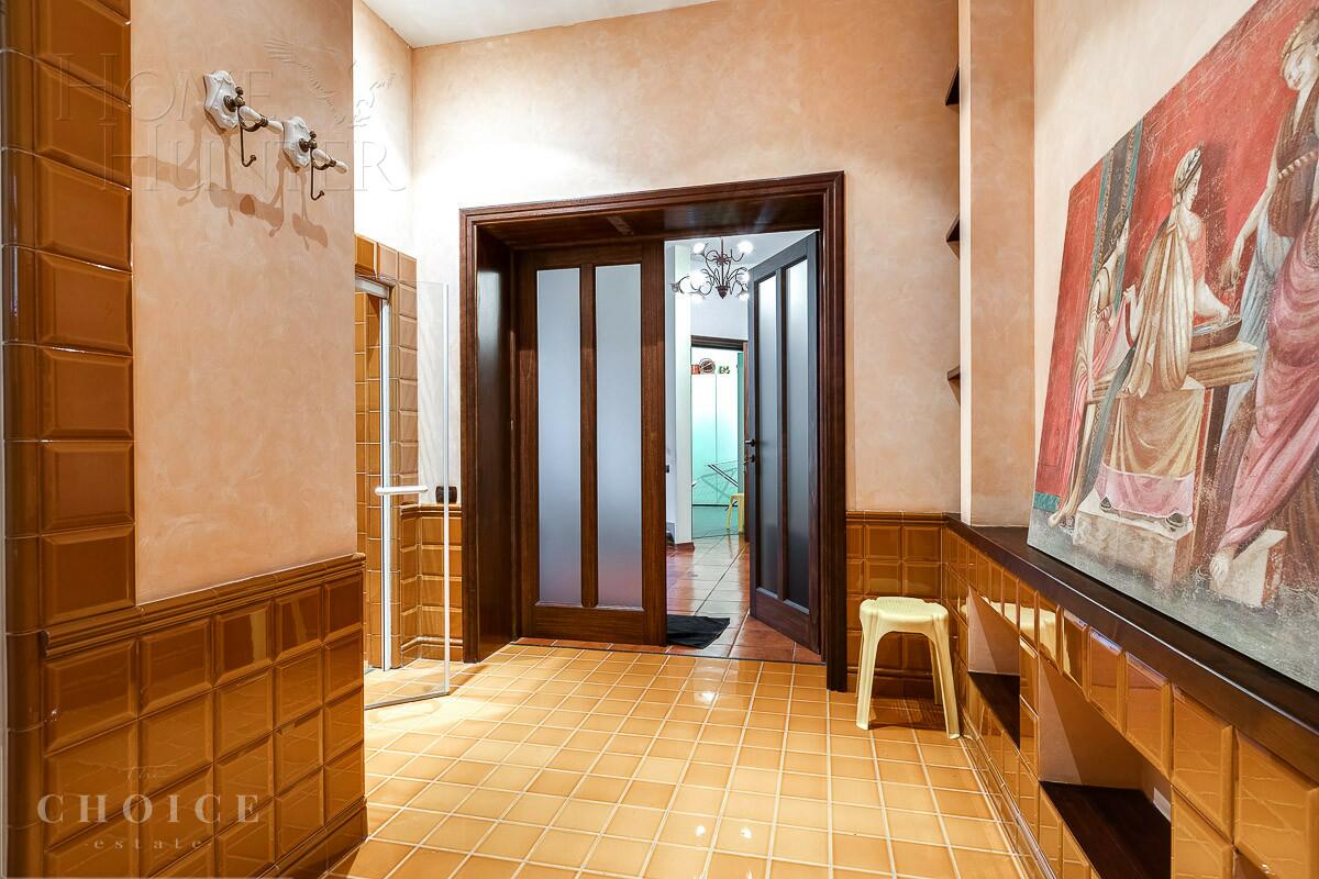 2-этажный коттедж 600 м² с отделкой