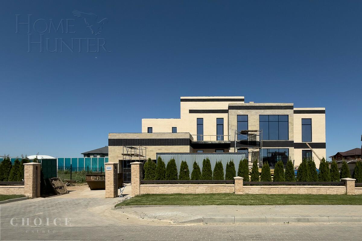 2-этажный коттедж 830 м² без отделки