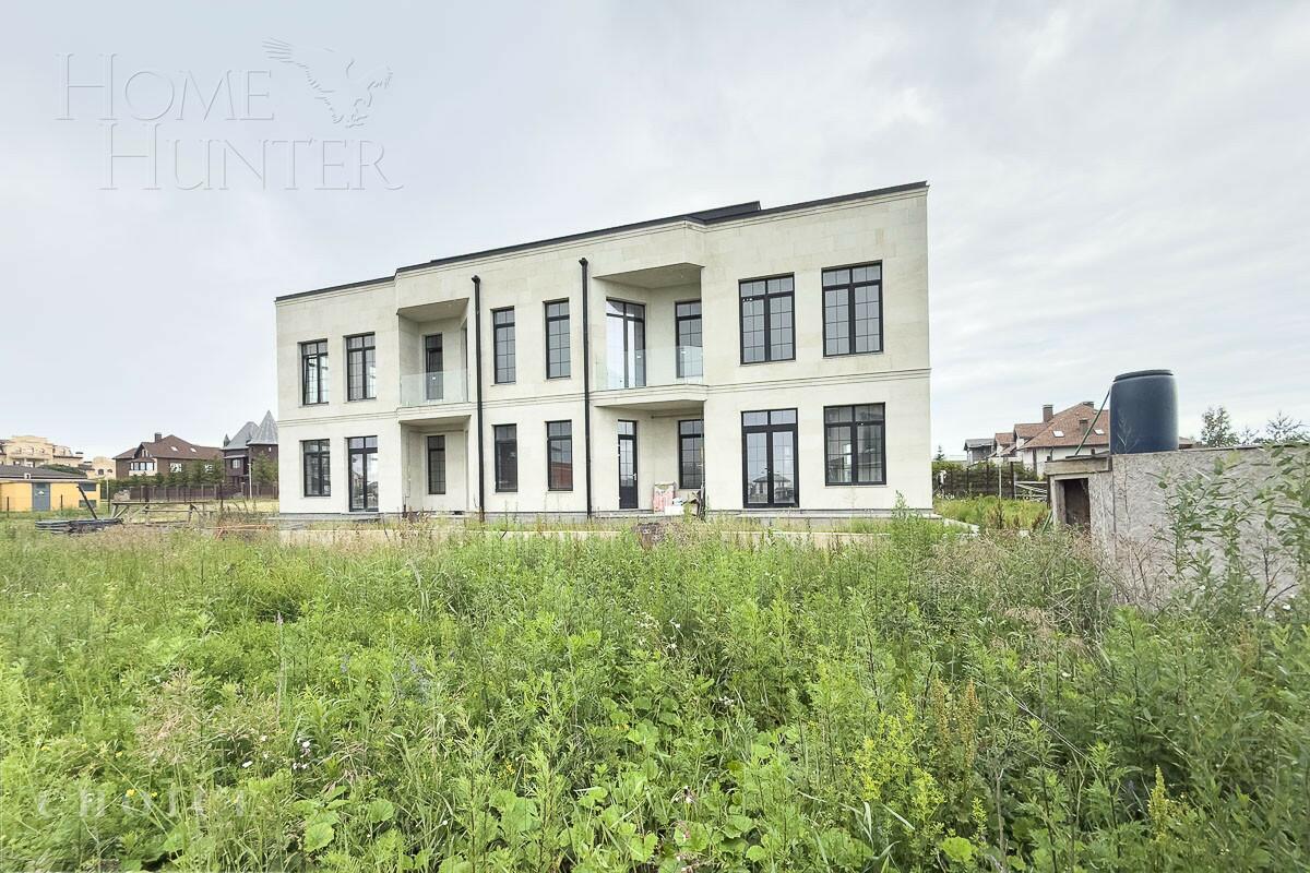 2-этажный коттедж 520 м² без отделки