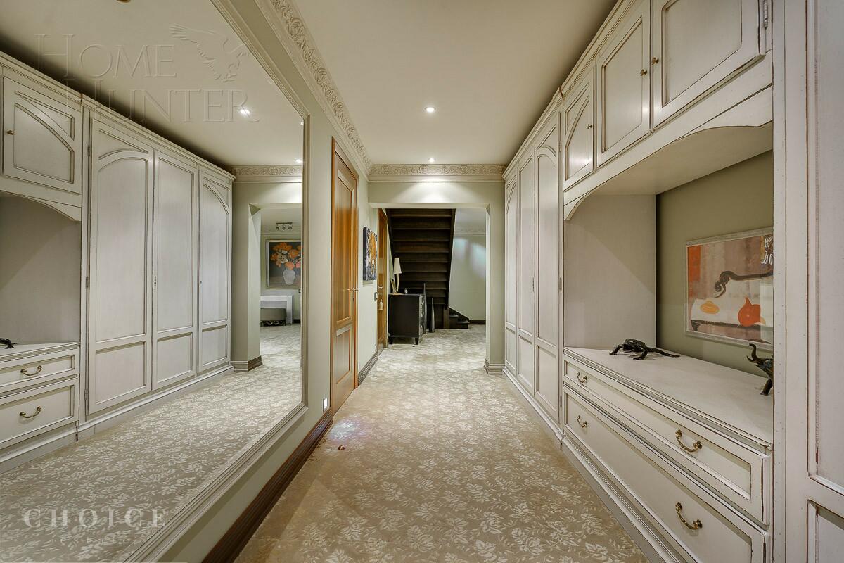 2-этажный коттедж 726 м² с отделкой