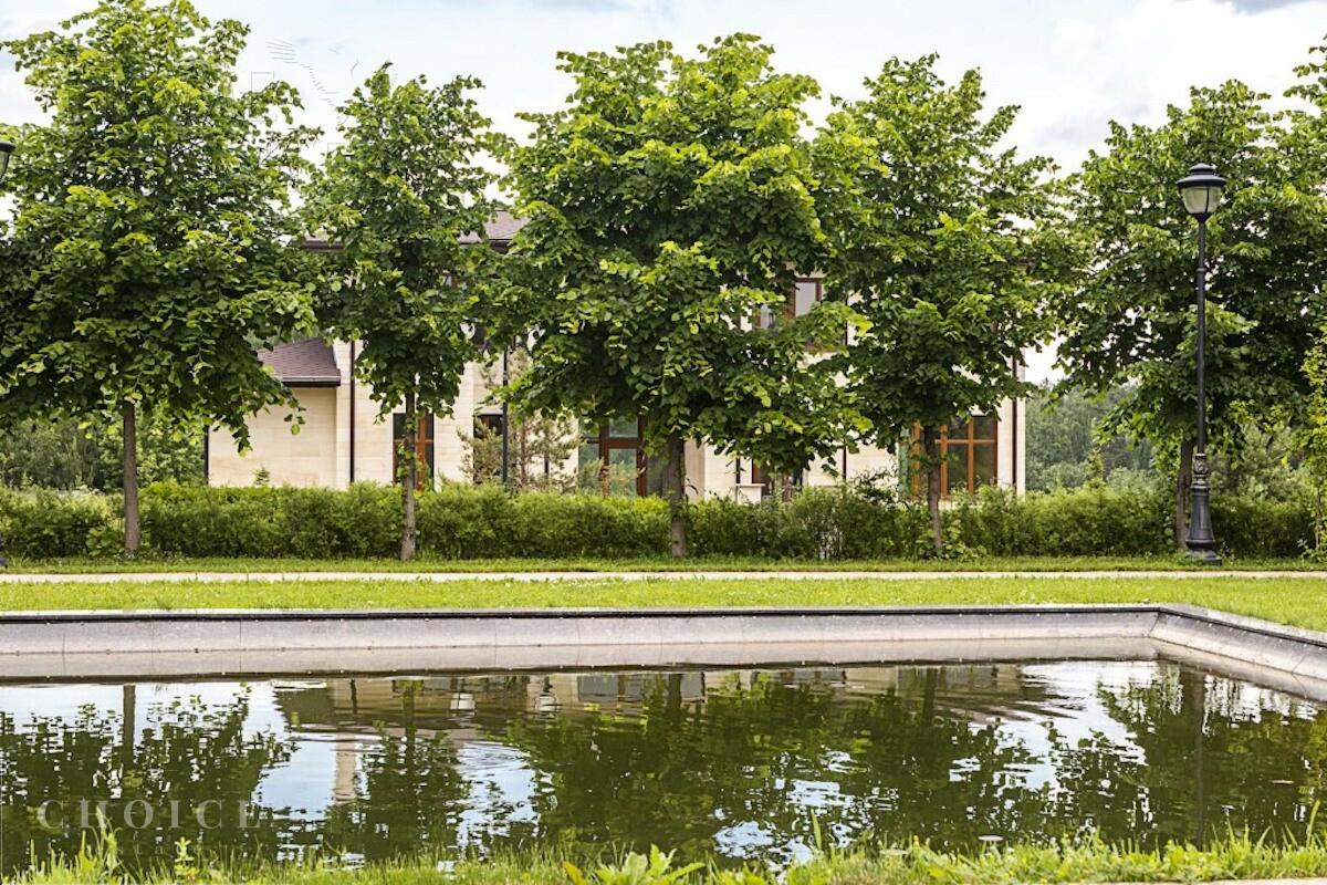 2-этажный коттедж 370 м² без отделки