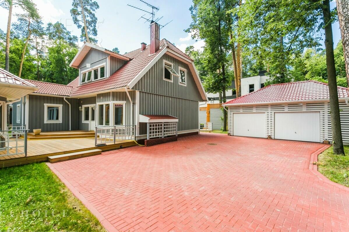 2-этажный коттедж 207.8 м² с отделкой