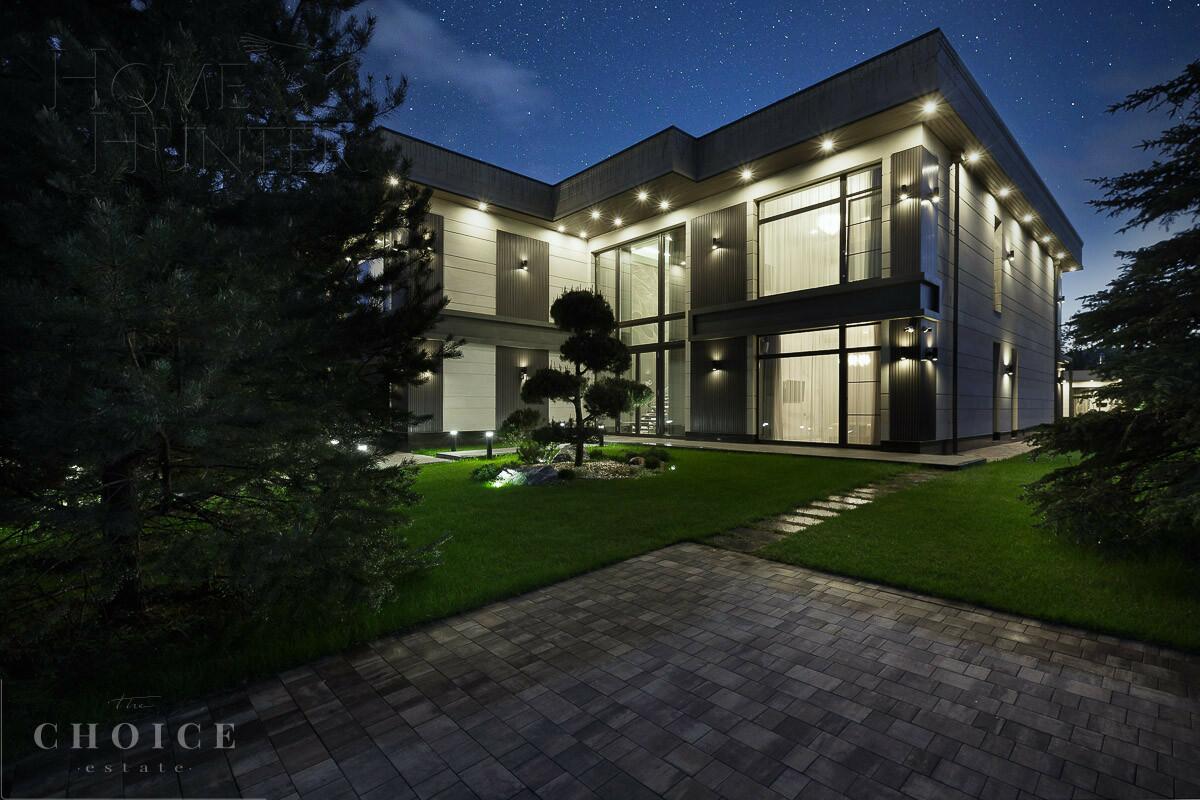 2-этажный коттедж 1 145 м² с отделкой