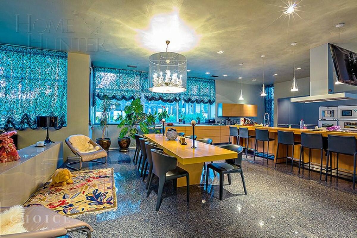 2-этажный коттедж 1 230 м² с отделкой