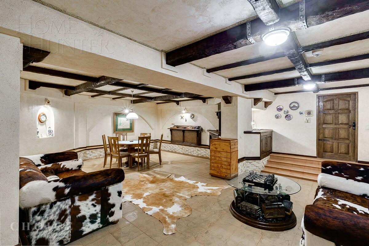 2-этажный коттедж 1 460 м² с отделкой