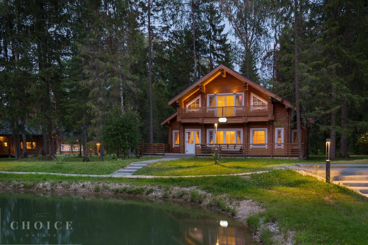 2-этажный коттедж 550 м² с отделкой