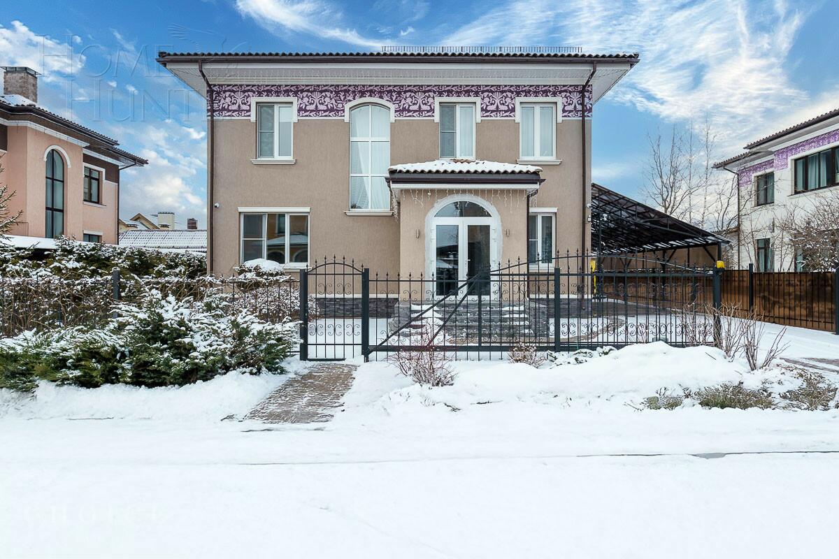 2-этажный коттедж 275 м² с отделкой