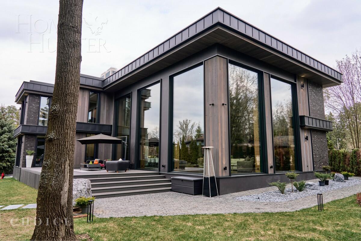 2-этажный коттедж 900 м² без отделки