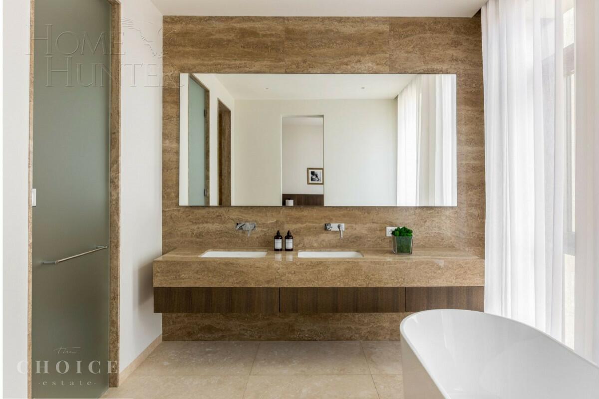 3-этажный таунхаус 277 м² с отделкой