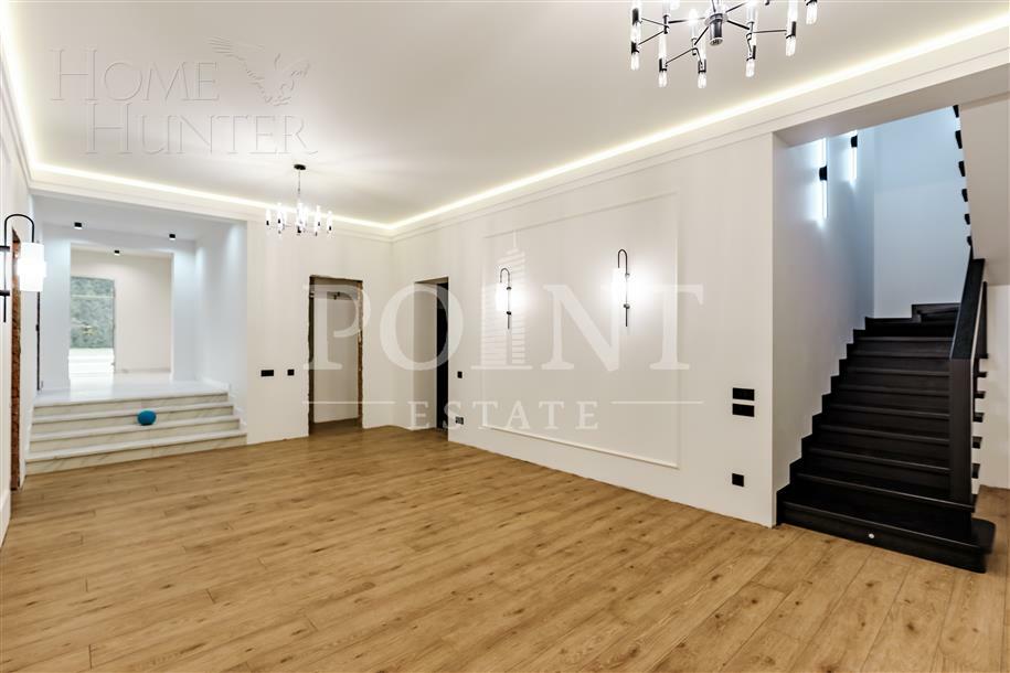 1-этажный коттедж 990 м² с отделкой