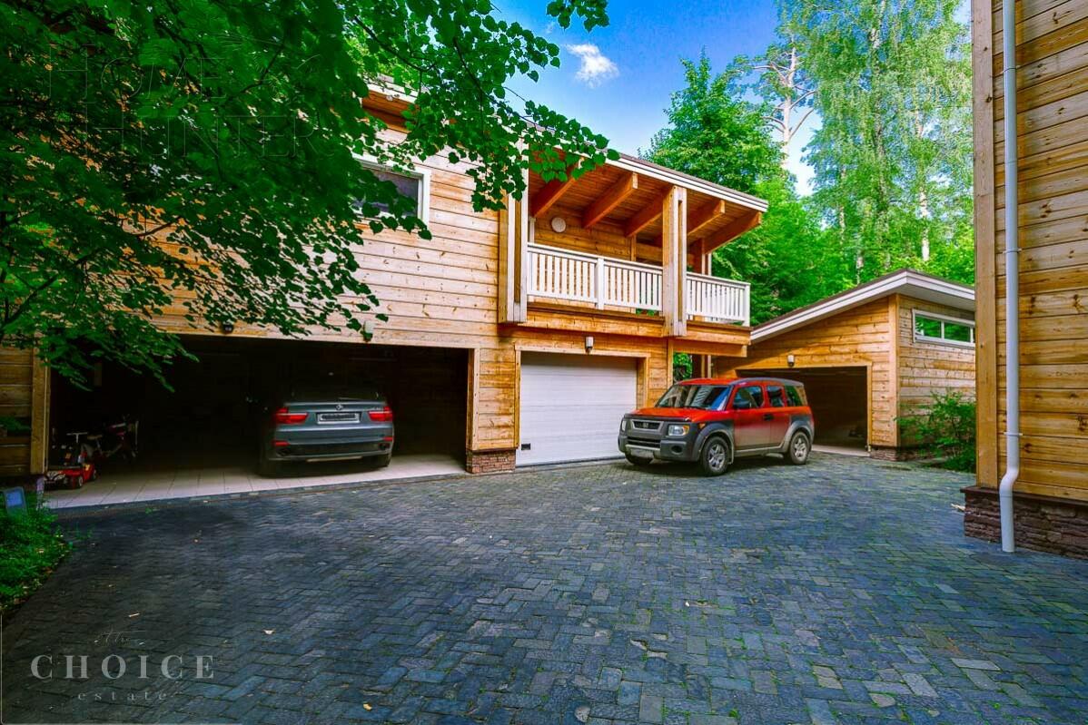 2-этажный коттедж 1 300 м² с отделкой