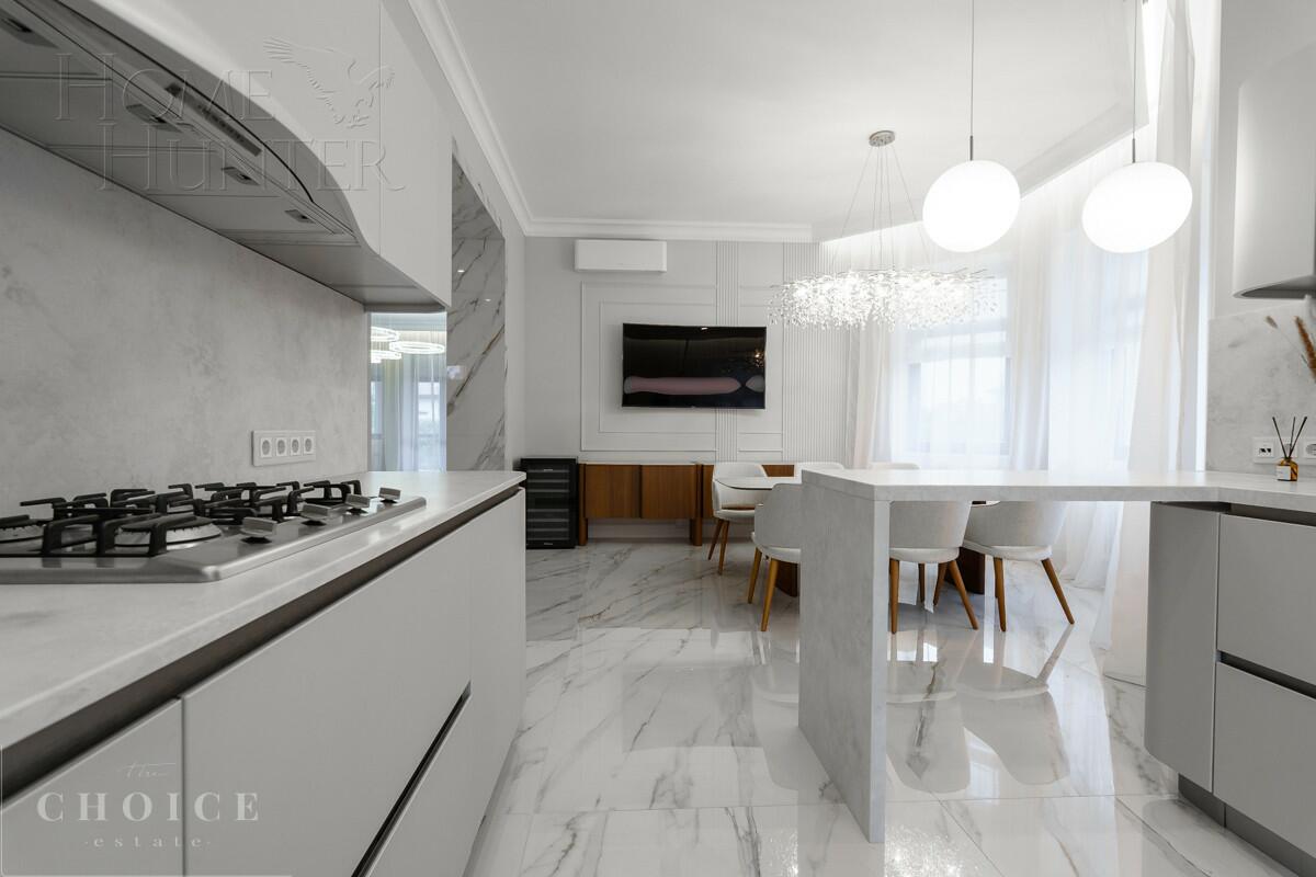 2-этажный коттедж 382 м² с отделкой