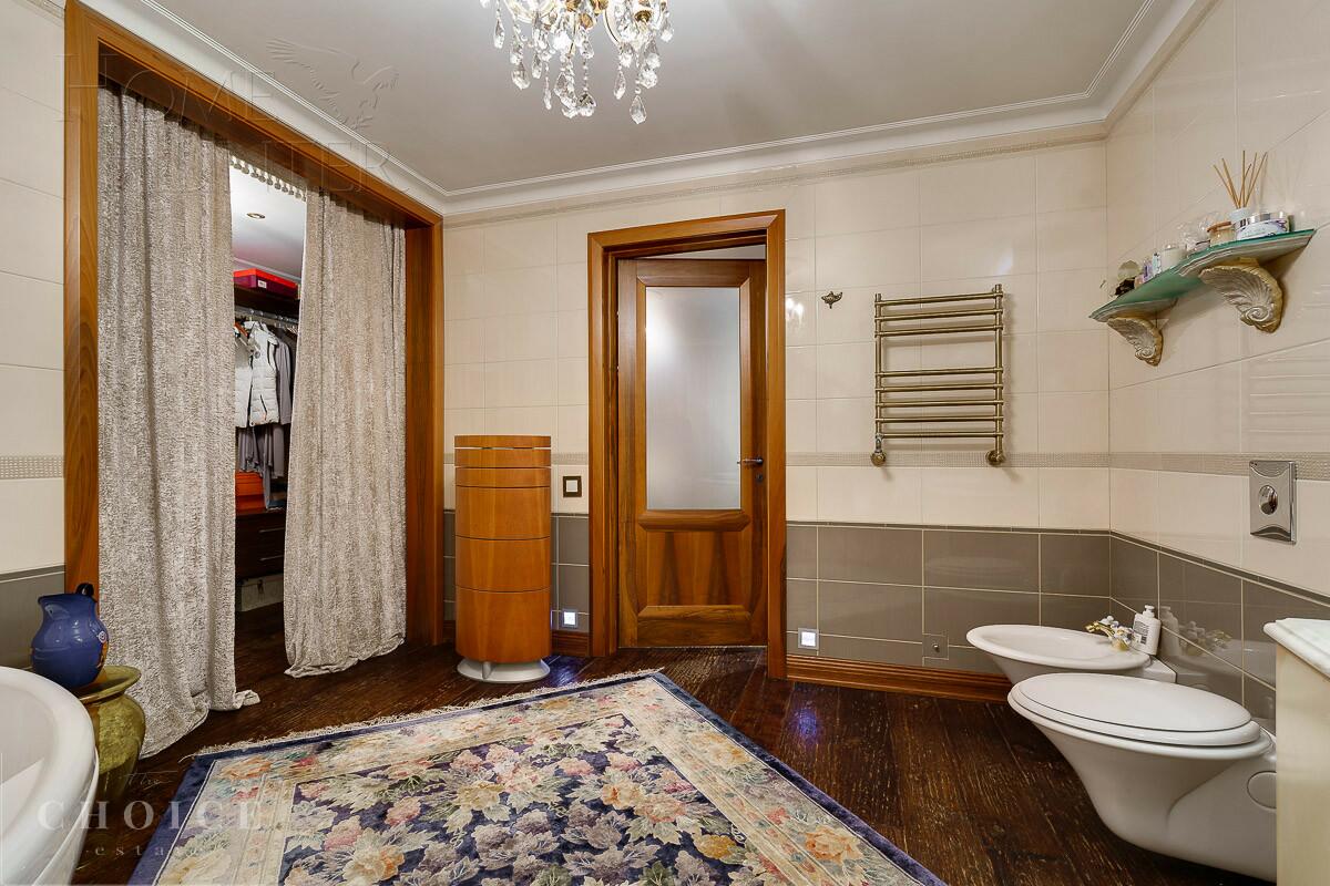 2-этажный коттедж 726 м² с отделкой