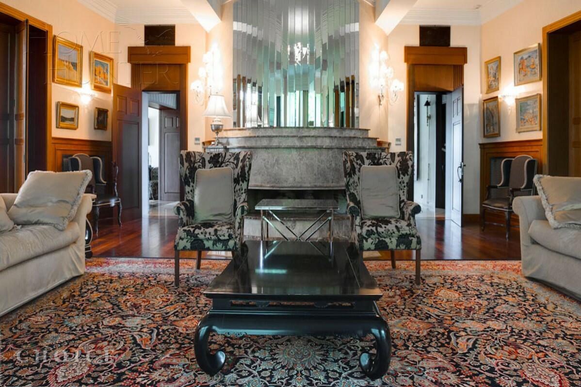 2-этажный коттедж 2 100 м² с отделкой