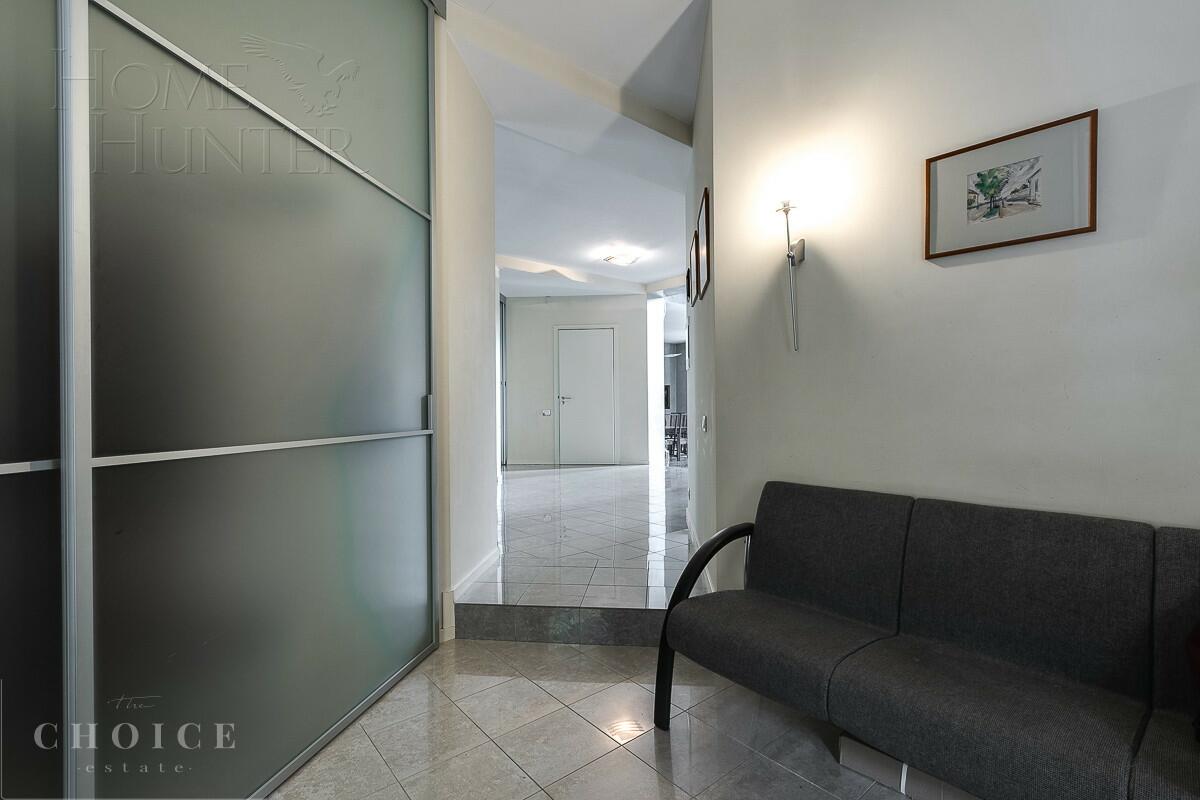 2-этажный коттедж 600 м² с отделкой