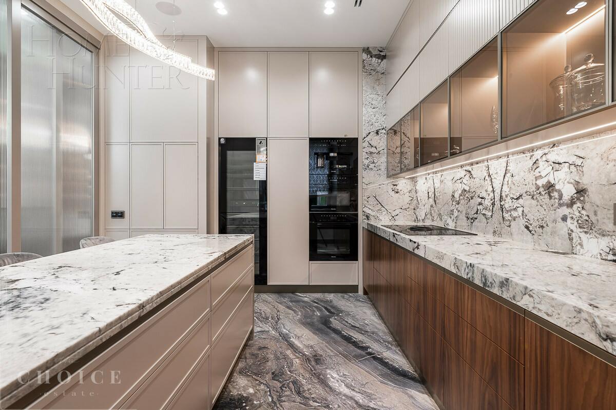 2-этажный коттедж 1 350 м² с отделкой