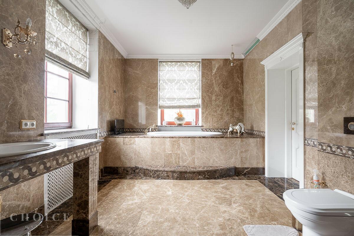 2-этажный коттедж 621.4 м² с отделкой